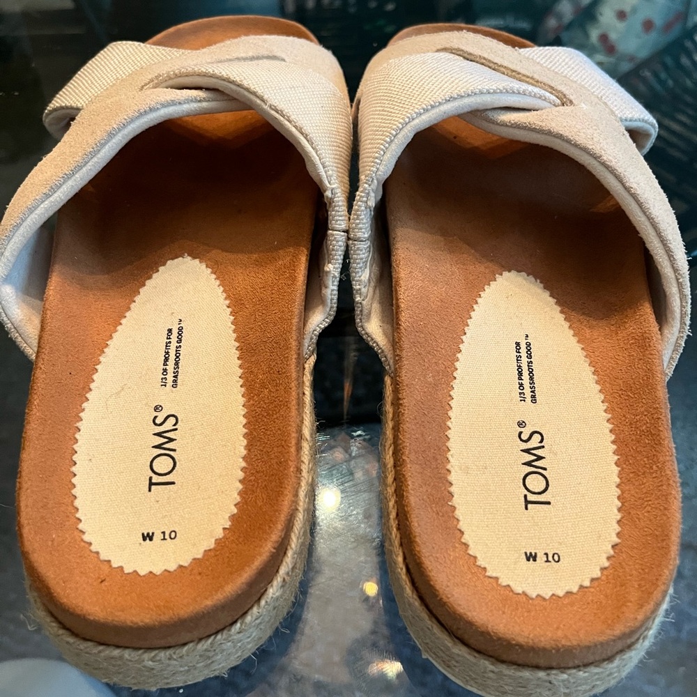 Toms Women's Cream Espadrille Slides View 3